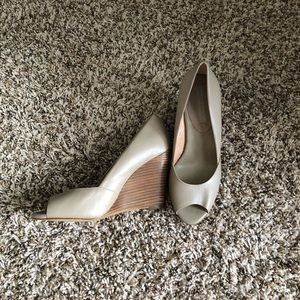 Peep toe nude wedges